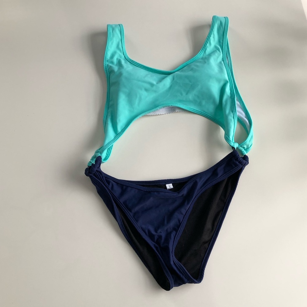 Connected bikini